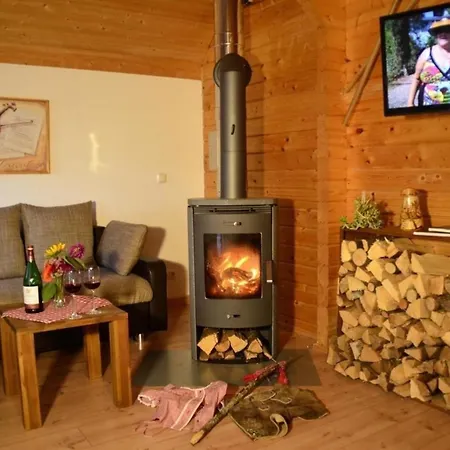 Urlaub Im Bayerwaldblockhaus - Huette Im Bayerischen Wald In