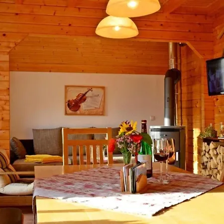 Urlaub Im Bayerwaldblockhaus - Huette Im Bayerischen Wald In フィリップシュロイト